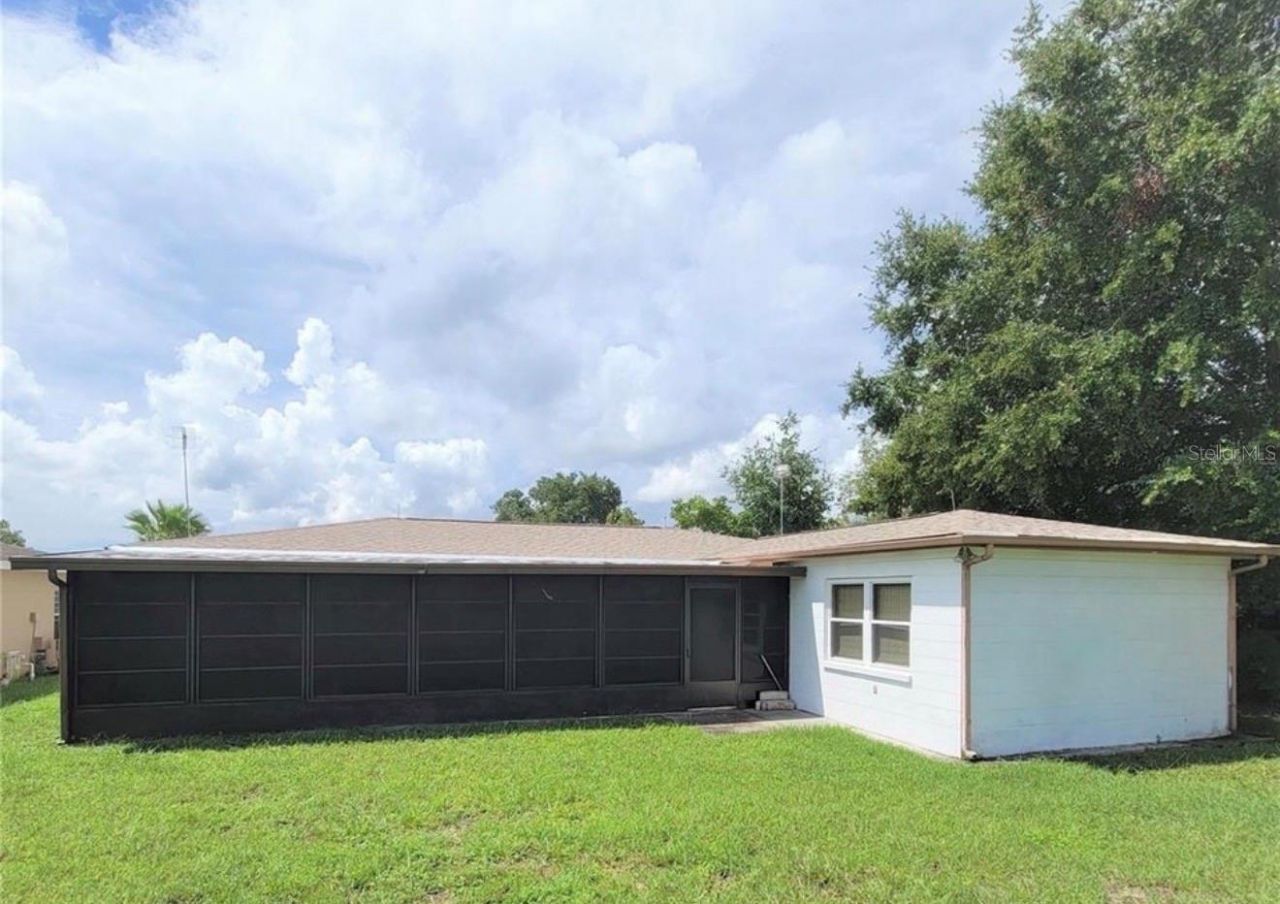 8345 Fox Hollow Drive, Port Richey, FL 34668 Photo