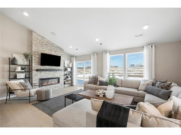 1794 Tamarack Road, Shakopee, MN 55379