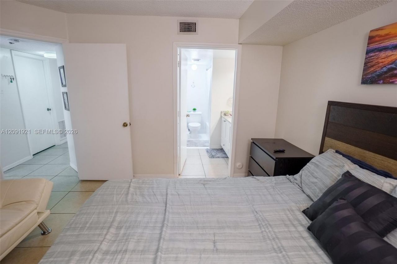 15400 SW 134th Pl, Unit 403, Miami, FL 33177 Photo