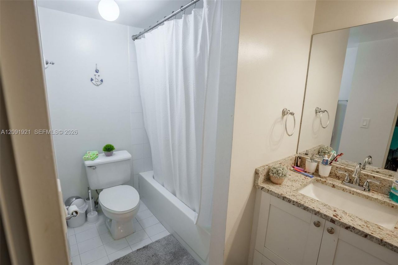 15400 SW 134th Pl, Unit 403, Miami, FL 33177 Photo