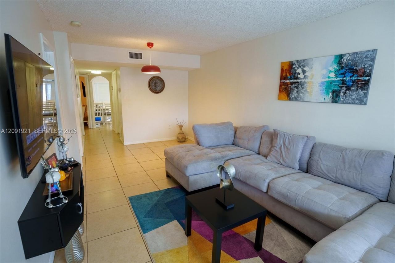 15400 SW 134th Pl, Unit 403, Miami, FL 33177 Photo