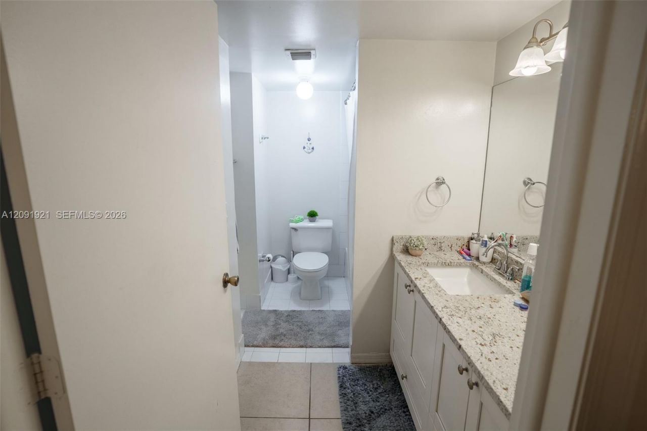 15400 SW 134th Pl, Unit 403, Miami, FL 33177 Photo
