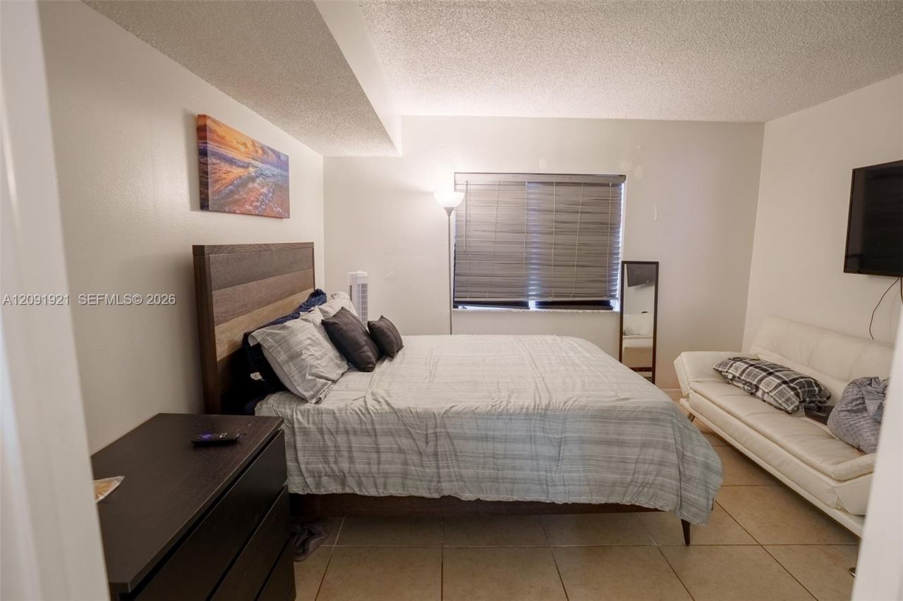15400 SW 134th Pl, Unit 403, Miami, FL 33177 Photo