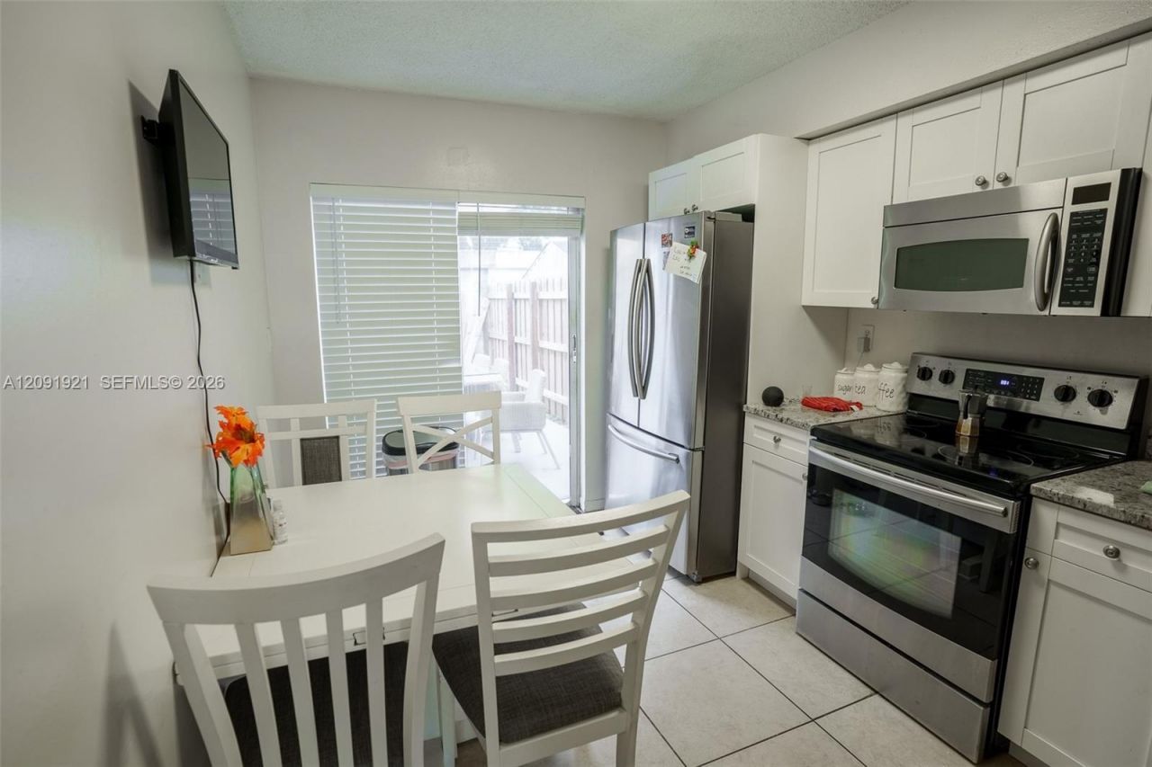 15400 SW 134th Pl, Unit 403, Miami, FL 33177 Photo
