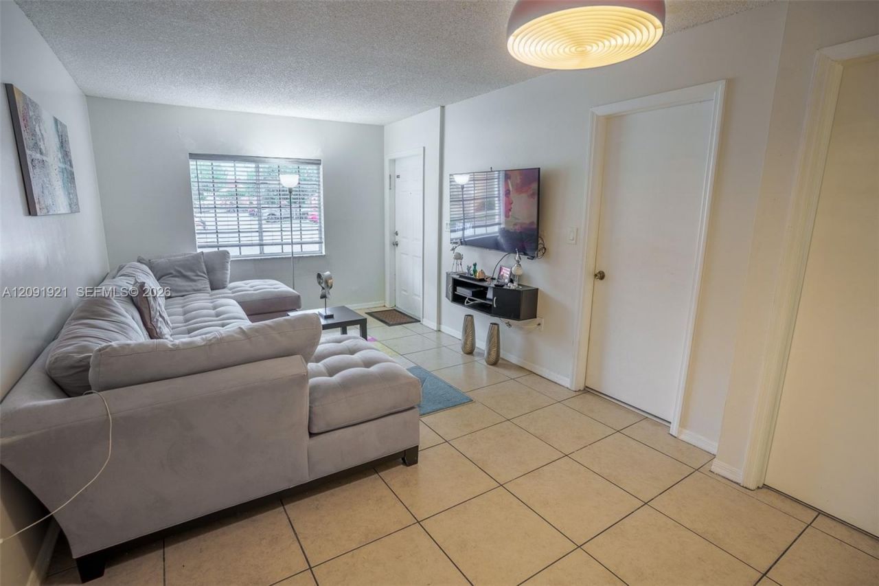 15400 SW 134th Pl, Unit 403, Miami, FL 33177 Photo