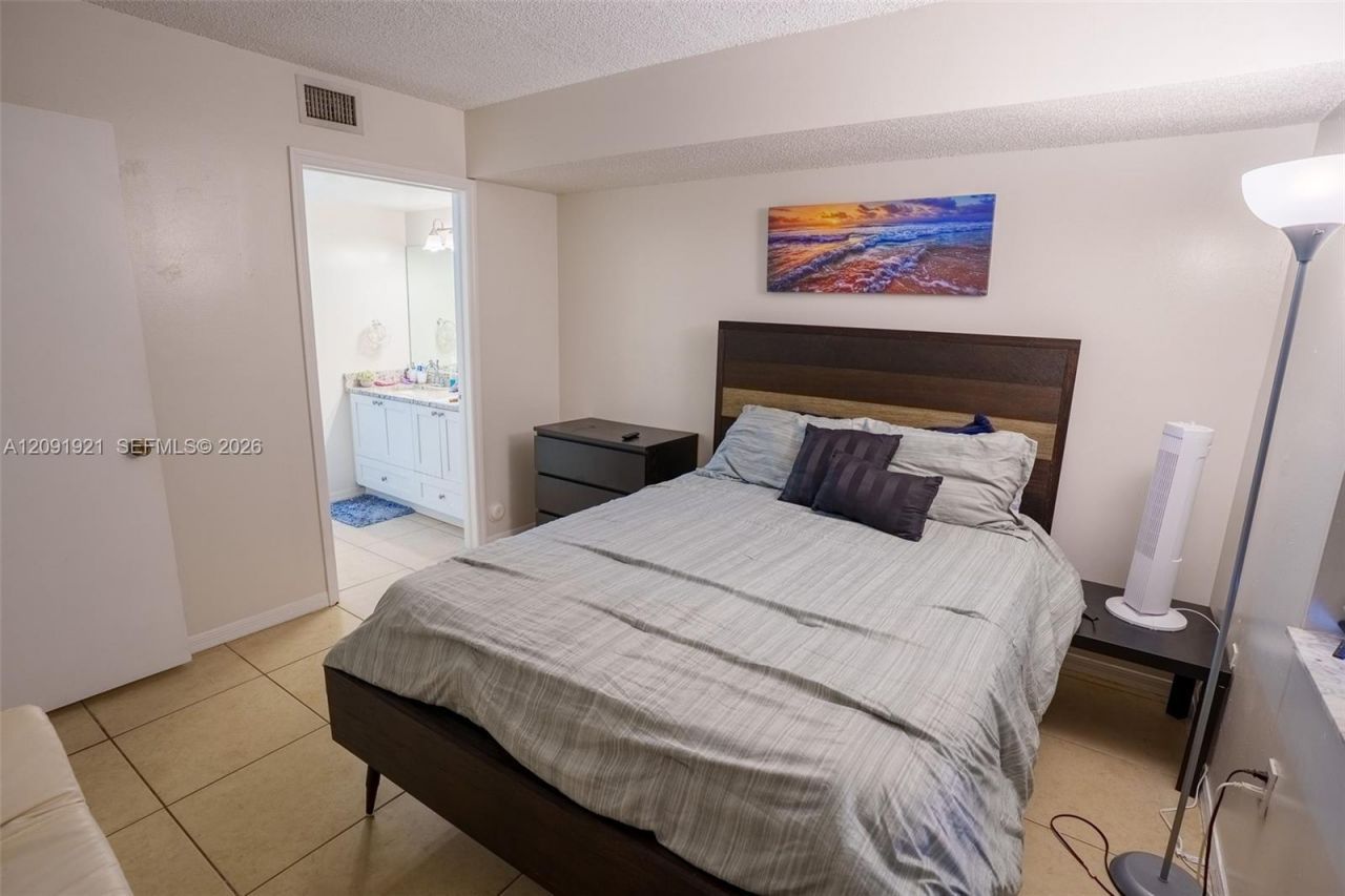 15400 SW 134th Pl, Unit 403, Miami, FL 33177 Photo