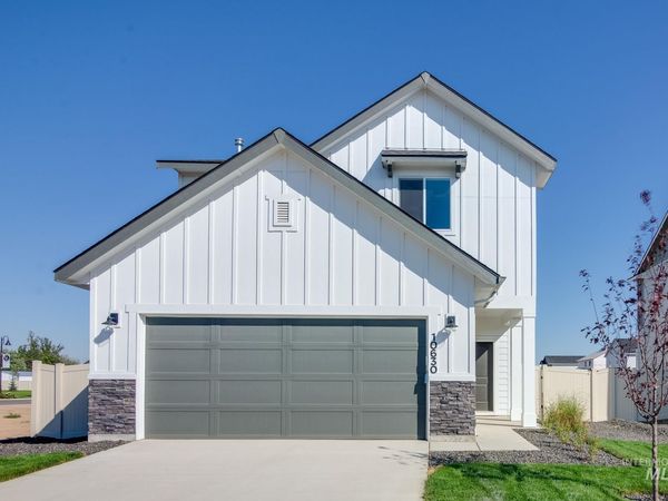7447 W Newtown Dr, Eagle, ID 83616