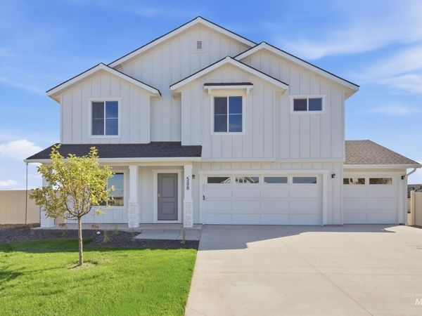 588 N Palaestra Ave, Eagle, ID 83616