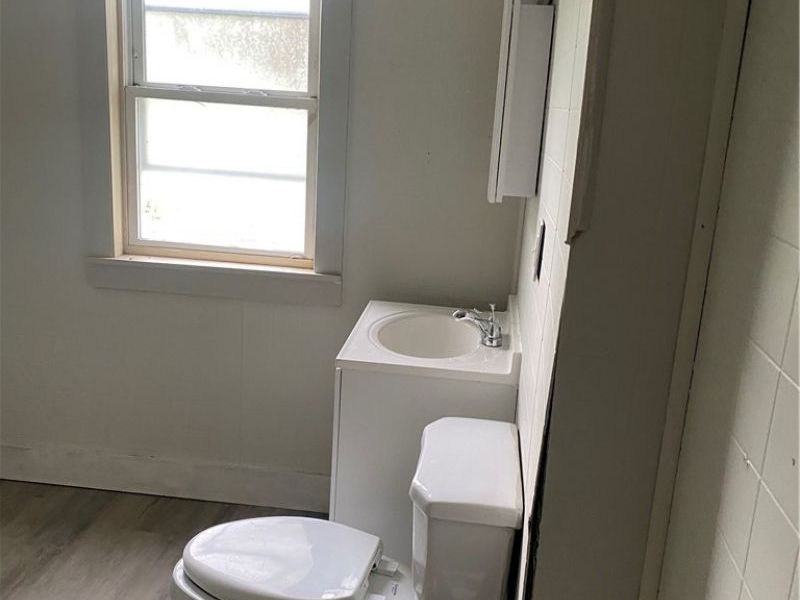 10325 Yale Avenue, Cleveland, OH 44108 Photo 6