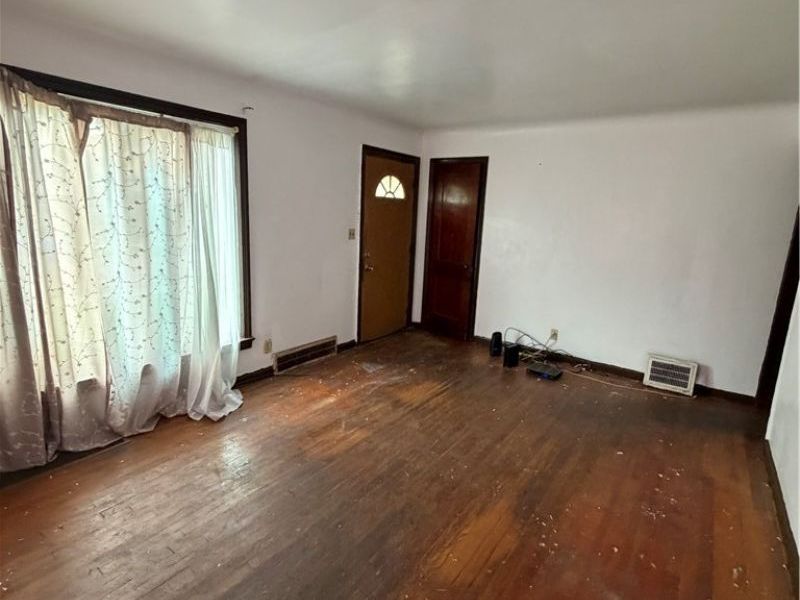 12514 Leeila Avenue, Cleveland, OH 44135 Photo 4