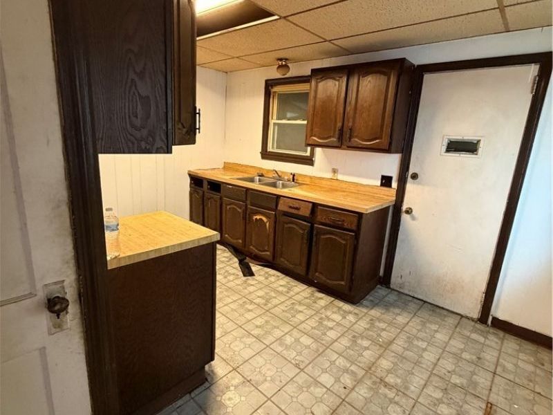 12514 Leeila Avenue, Cleveland, OH 44135 Photo 5
