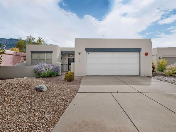 12704 Colony Place NE, Albuquerque, NM 87122