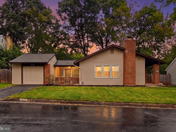 268 W MEADOWLAND LANE, STERLING, VA 20164