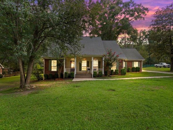 15 Rockwood, Hattiesburg, MS 39402