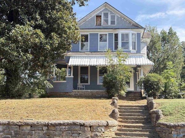 308 Olcott Avenue, Bridgeport, AL 35740