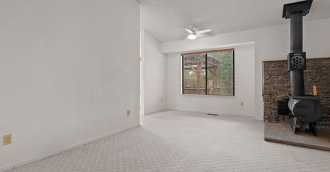 1682 Johns Circle, Fernley, NV 89408 Photo