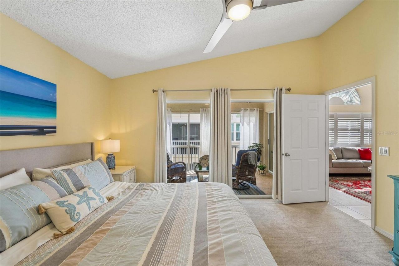 7266 Eleanor Circle, Unit 203, Sarasota, FL 34243 Photo