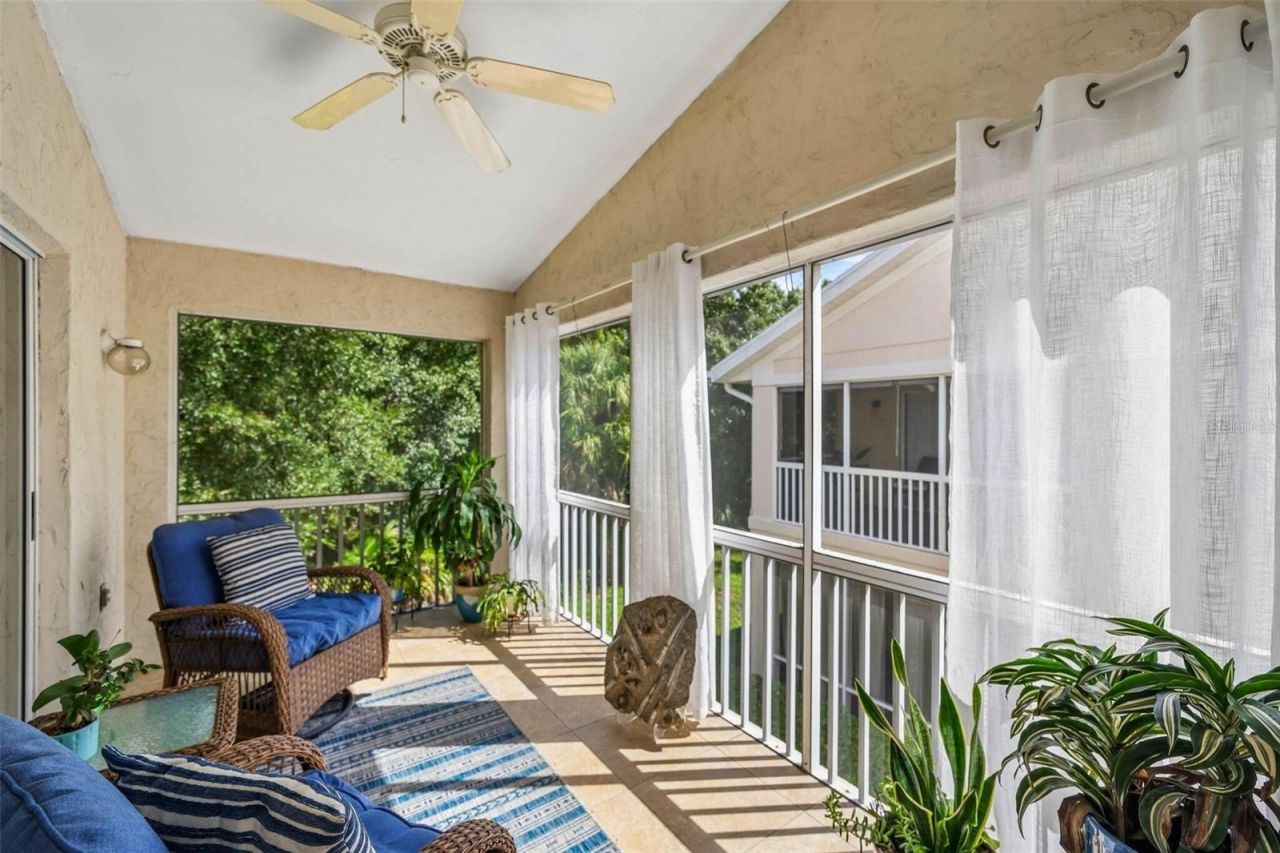 7266 Eleanor Circle, Unit 203, Sarasota, FL 34243 Photo