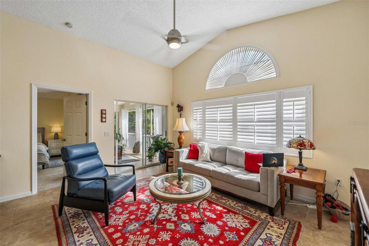 7266 Eleanor Circle, Unit 203, Sarasota, FL 34243 Photo