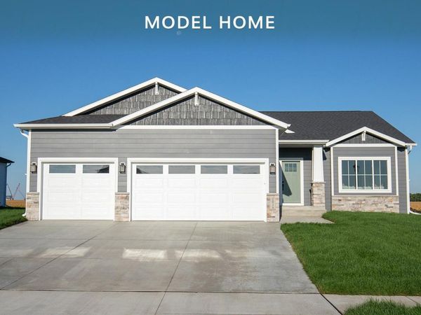 10219 Concord Drive S, Horace, ND 58047