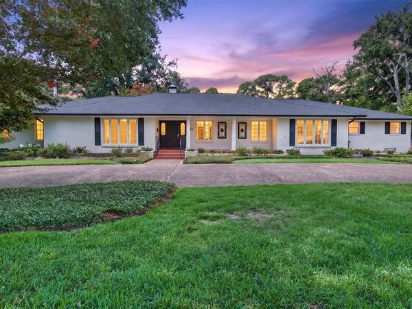 702 Mulberry Drive, Athens, TX 75751