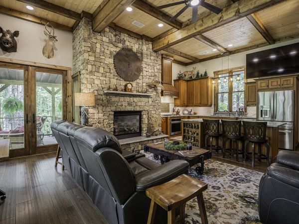 9963 Huckleberry Lane, Soddy Daisy, TN 37379