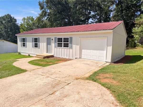 280 Stonehenge Way , Athens, GA 30606