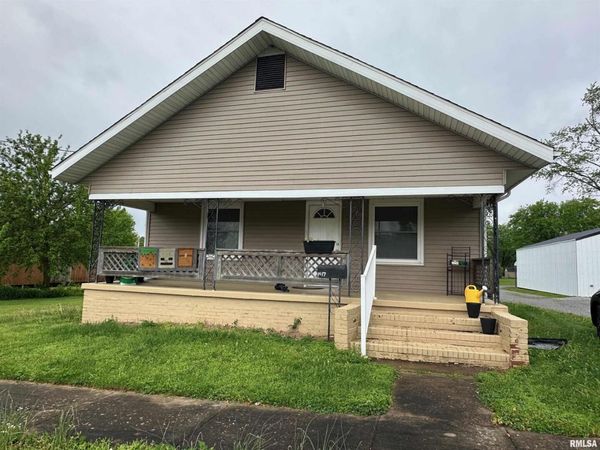 1417 S Ledford Street , Harrisburg, IL 62946
