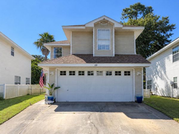 219 Twin Lakes Lane, Destin, FL 32541