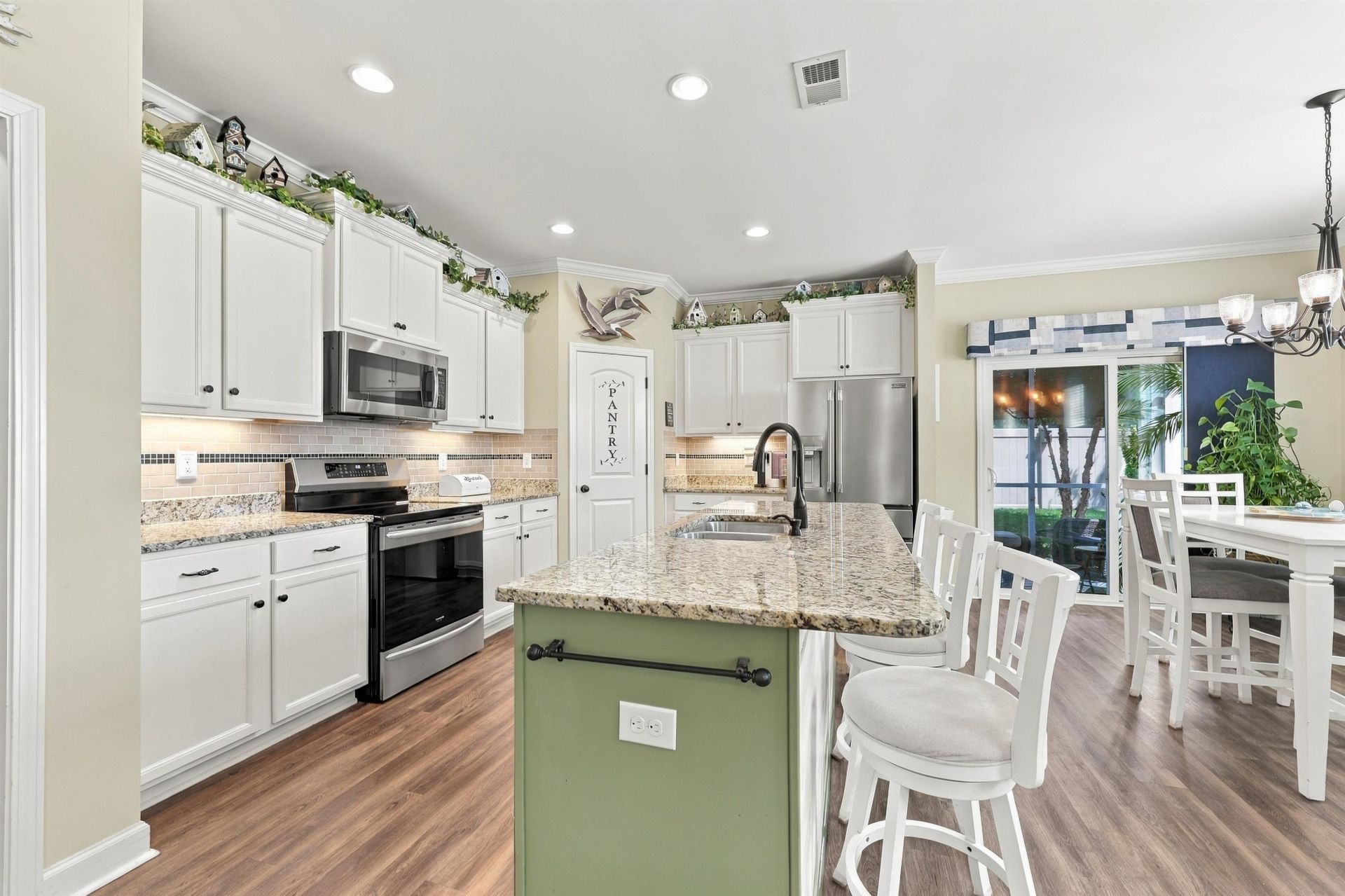 162 Heron Lake Ct. Photo 14