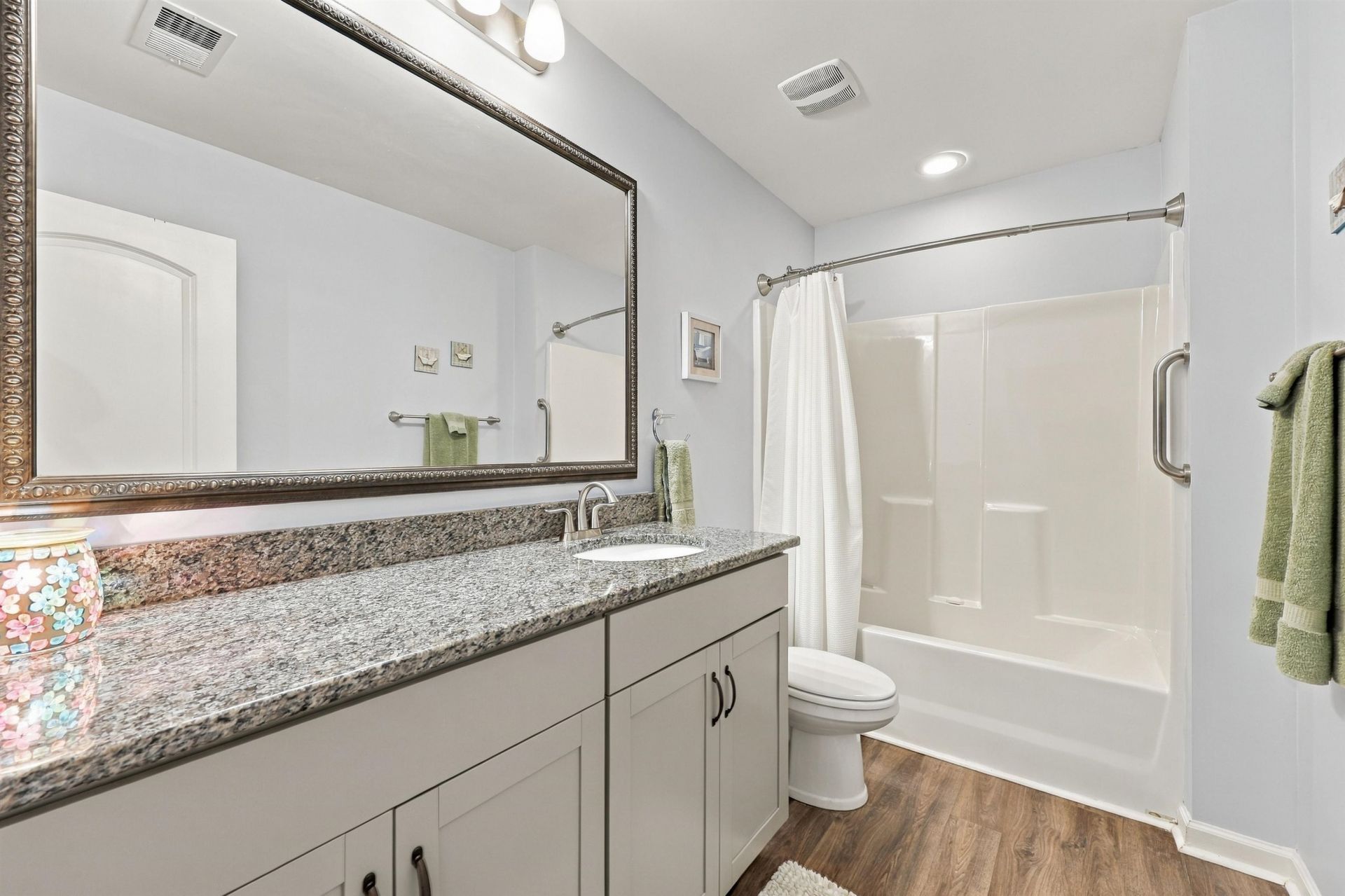 162 Heron Lake Ct. Photo 32