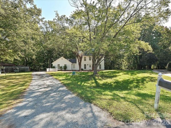 11200 Walking Horse Lane , Charlotte, NC 28215