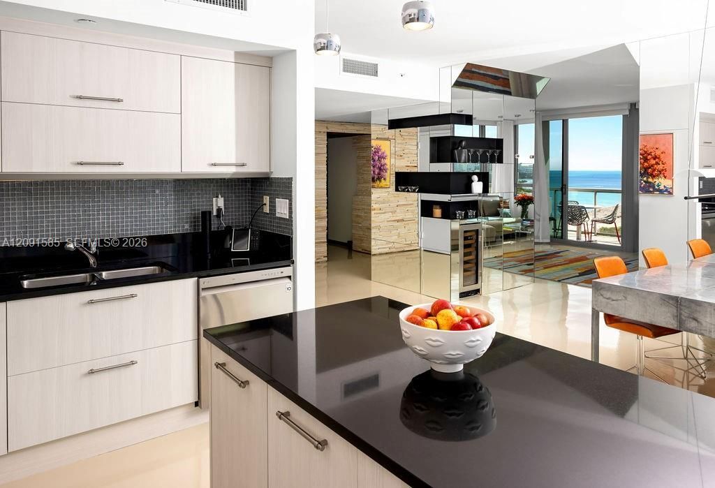 101 20th St , Unit 2802/2804, Miami Beach, FL 33139 Photo