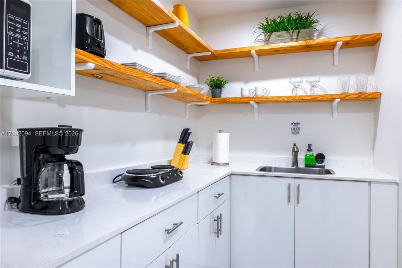 1836 NW 16th Ter , Unit 3, Miami, FL 33125 Photo