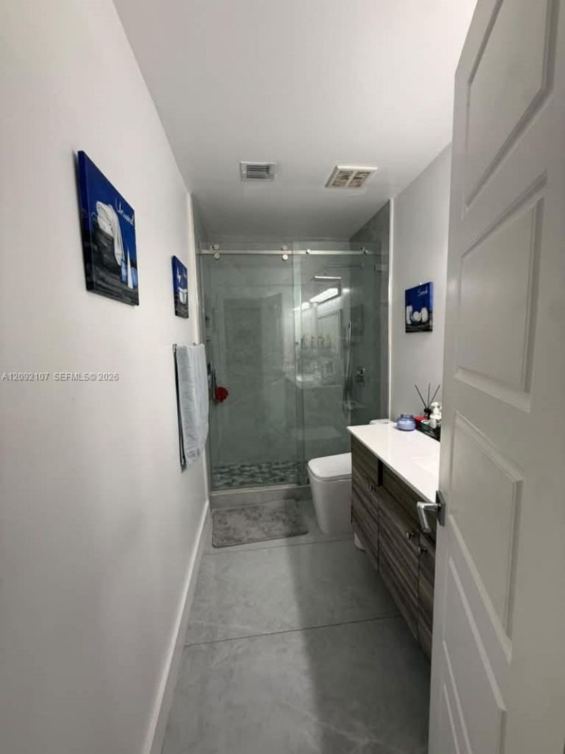 1324 W 71st St, Hialeah, FL 33014 Photo