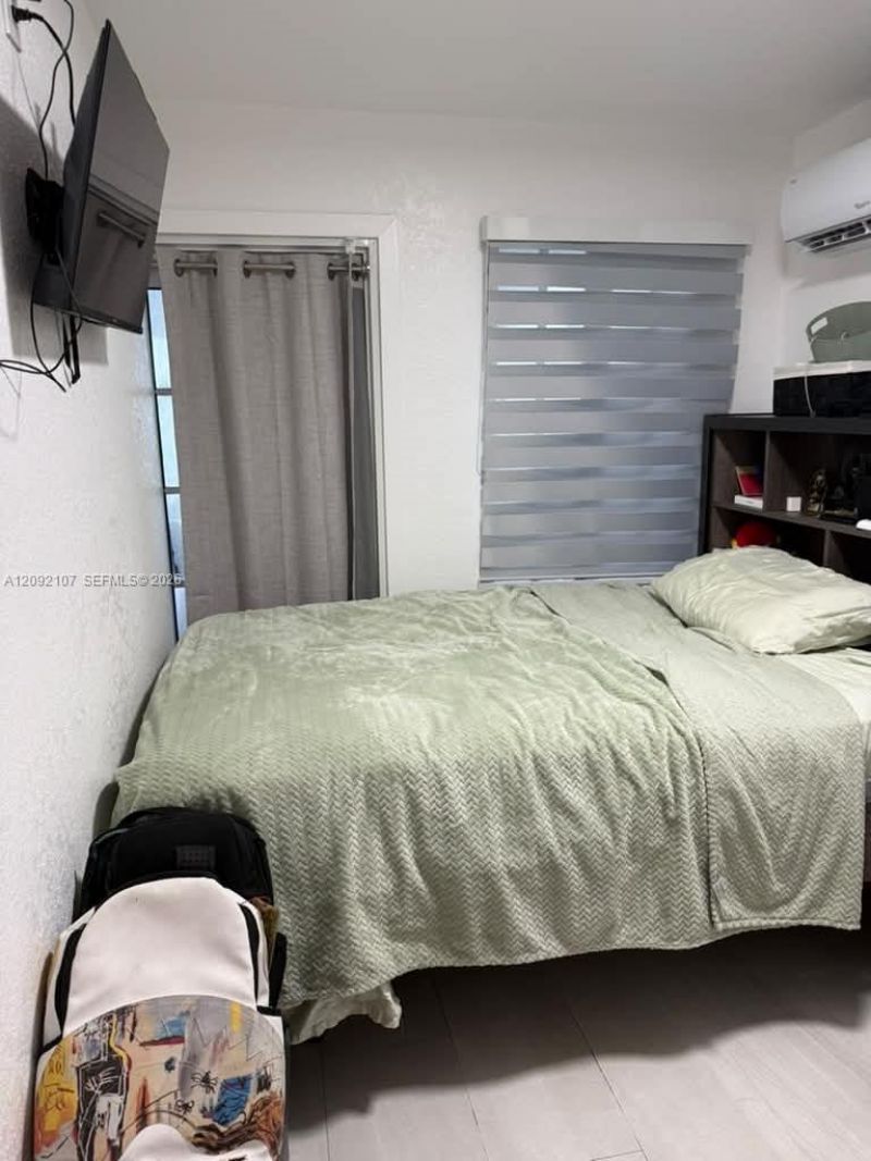 1324 W 71st St, Hialeah, FL 33014 Photo
