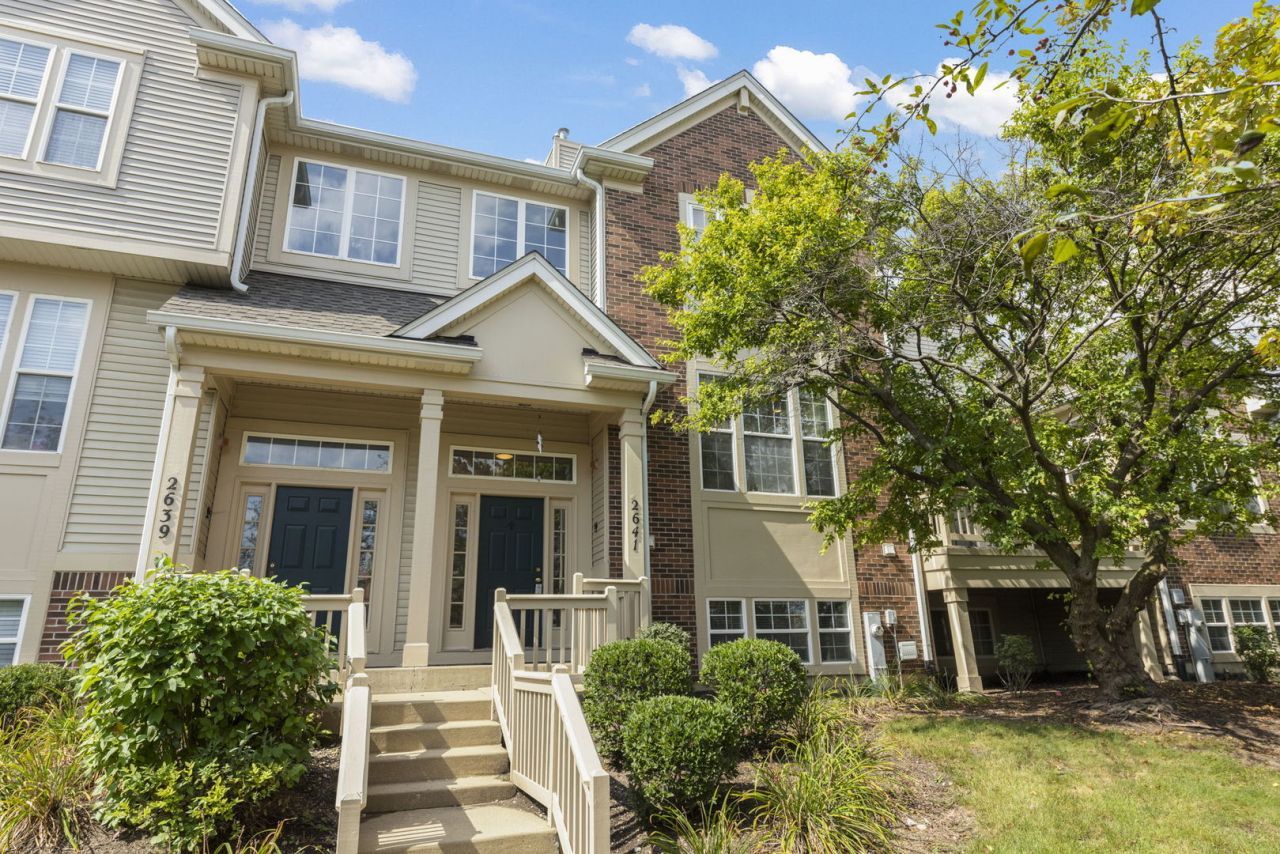 2641 N Greenwood Avenue, Arlington Heights, IL 60004 Main Photo