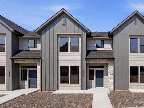 6716 S Arista Ave, Boise, ID 83709