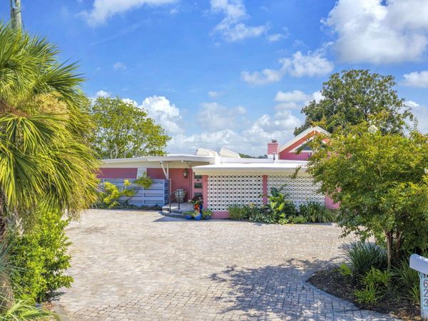 623 Pelican Drive, Fort Walton Beach, FL 32548