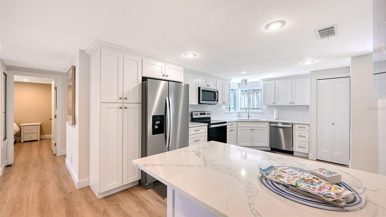 5151 Saint Albans Avenue, Sarasota, FL 34242 Photo