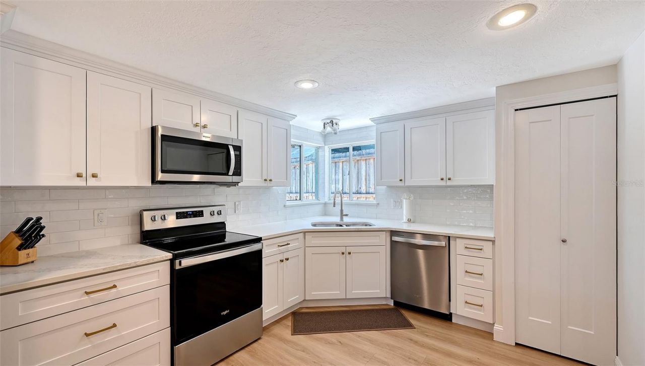5151 Saint Albans Avenue, Sarasota, FL 34242 Photo