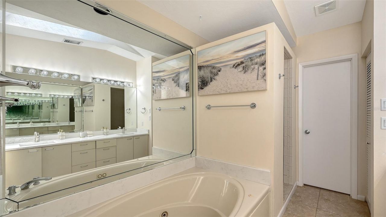 5151 Saint Albans Avenue, Sarasota, FL 34242 Photo