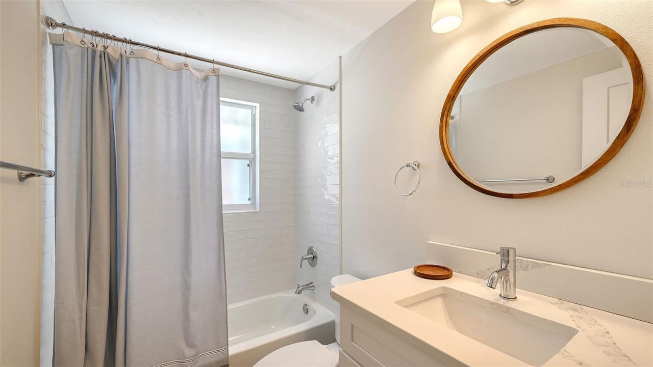 5151 Saint Albans Avenue, Sarasota, FL 34242 Photo