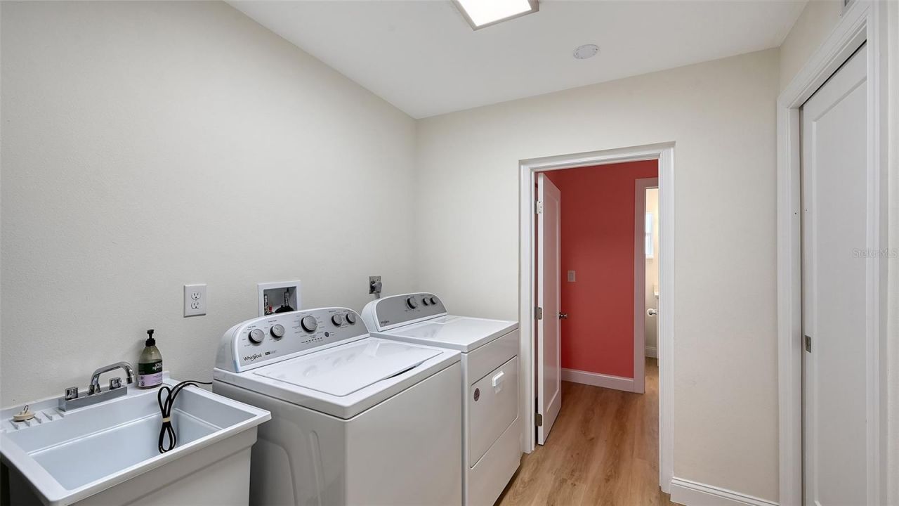 5151 Saint Albans Avenue, Sarasota, FL 34242 Photo