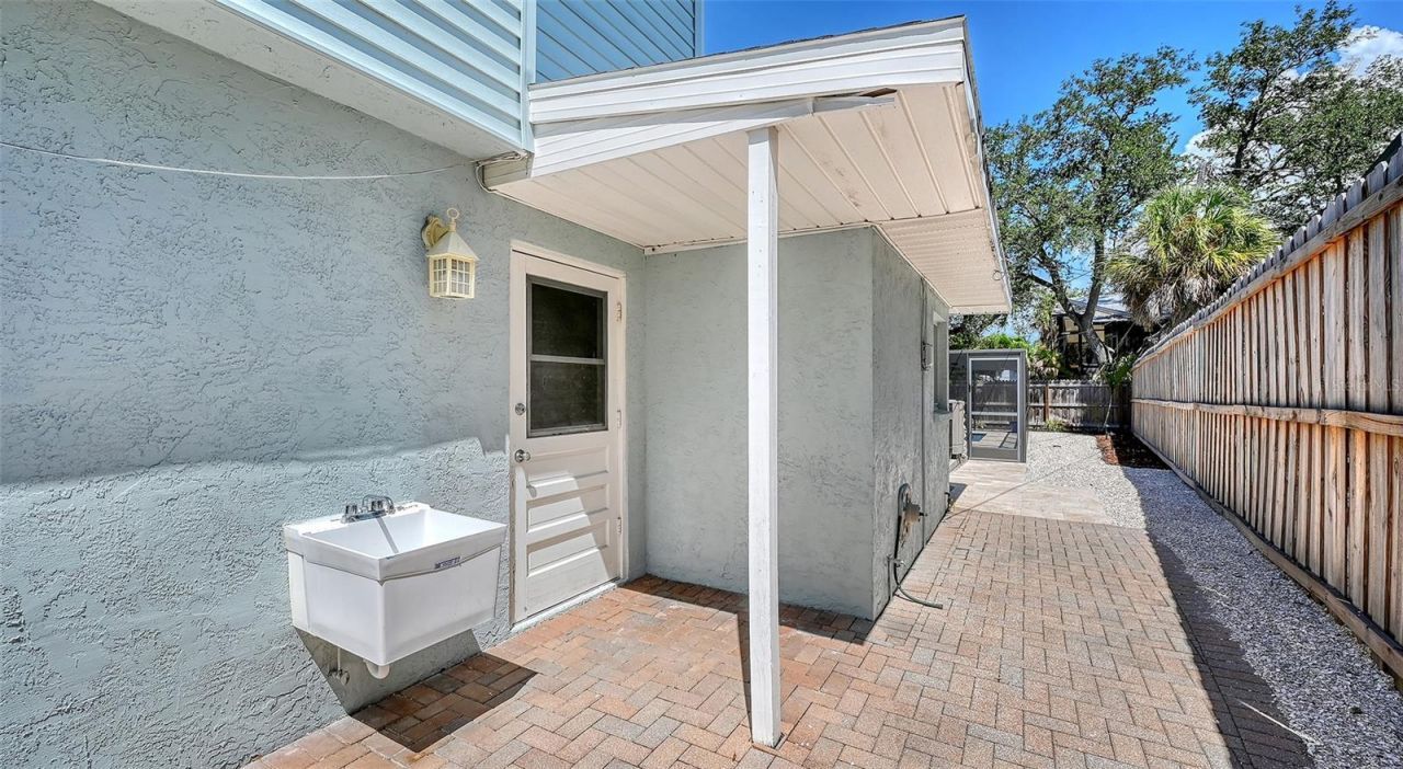 5151 Saint Albans Avenue, Sarasota, FL 34242 Photo