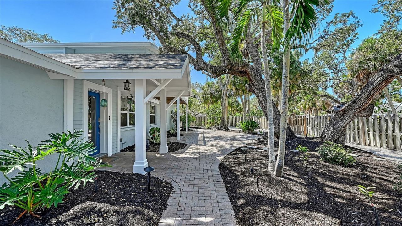 5151 Saint Albans Avenue, Sarasota, FL 34242 Photo