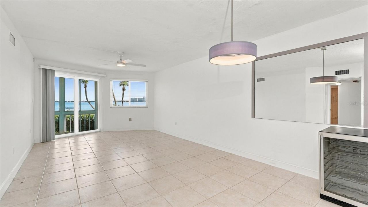 777 John Ringling Boulevard, Unit 2, Sarasota, FL 34236 Photo