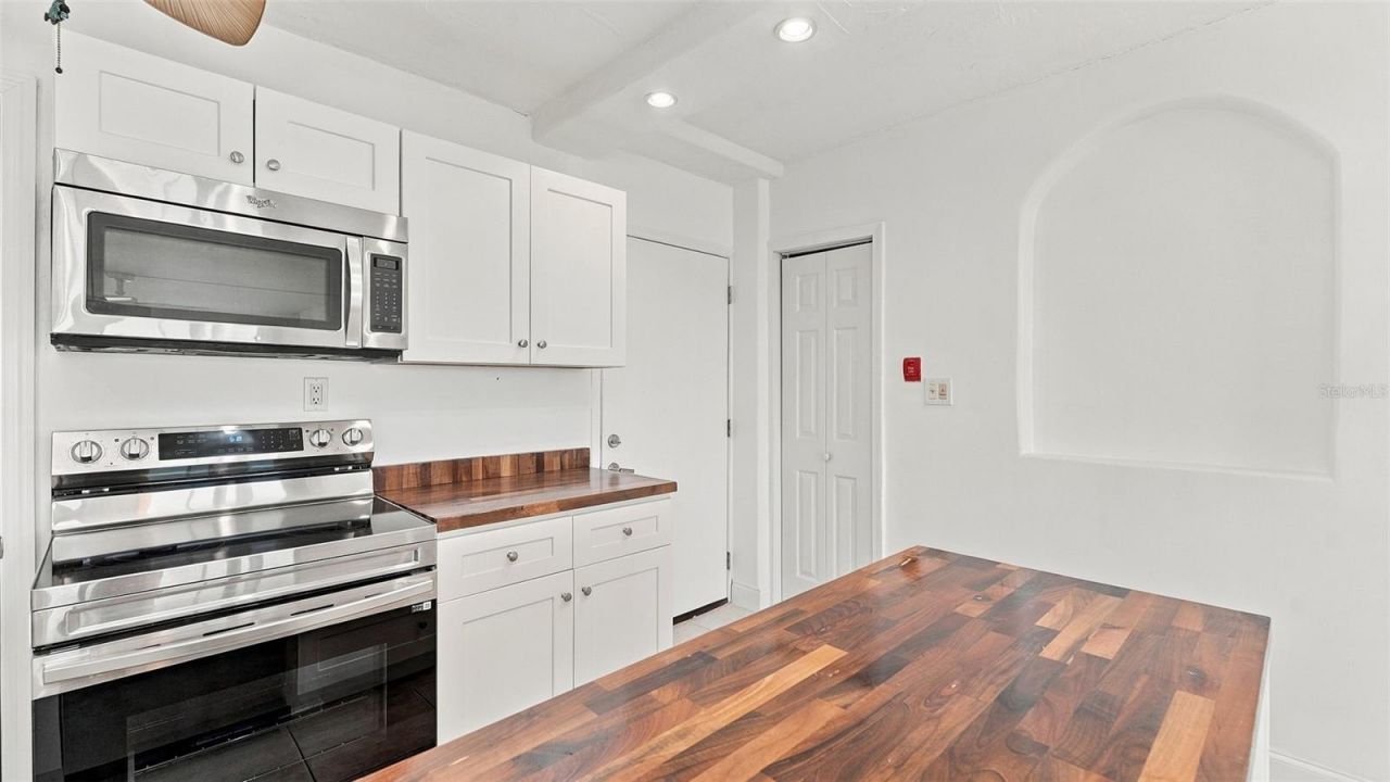 777 John Ringling Boulevard, Unit 2, Sarasota, FL 34236 Photo
