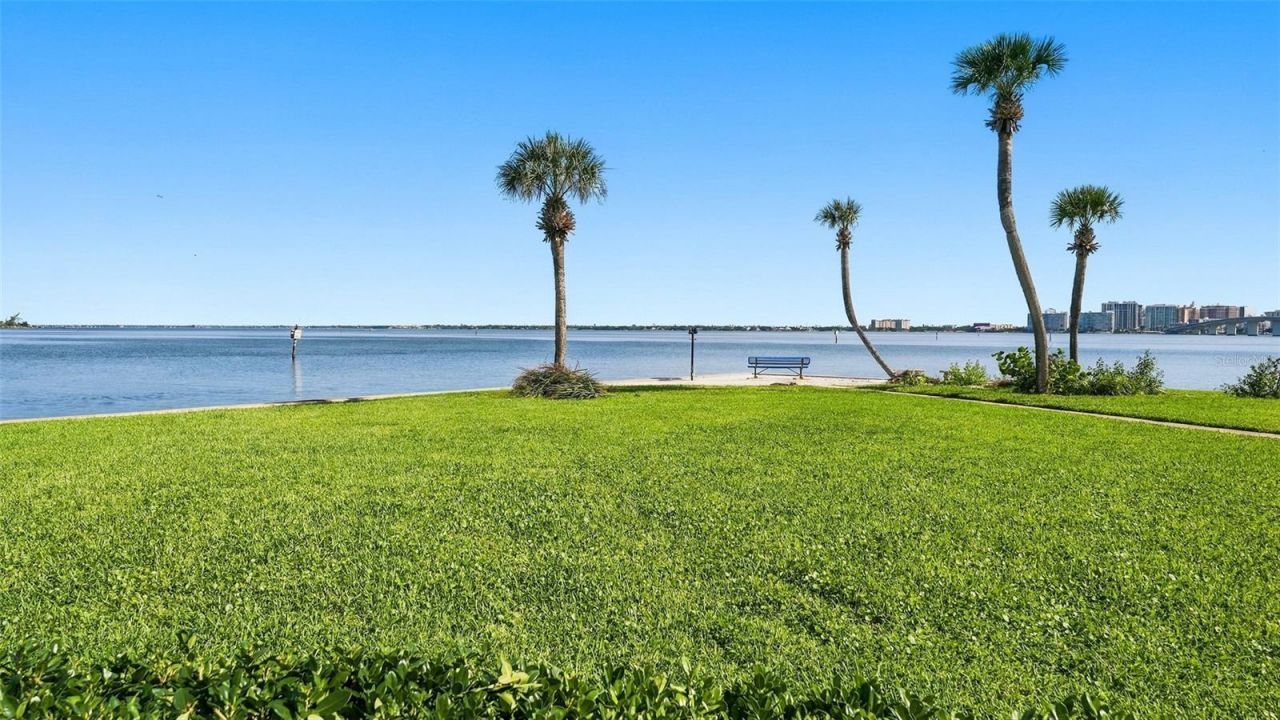 777 John Ringling Boulevard, Unit 2, Sarasota, FL 34236 Photo