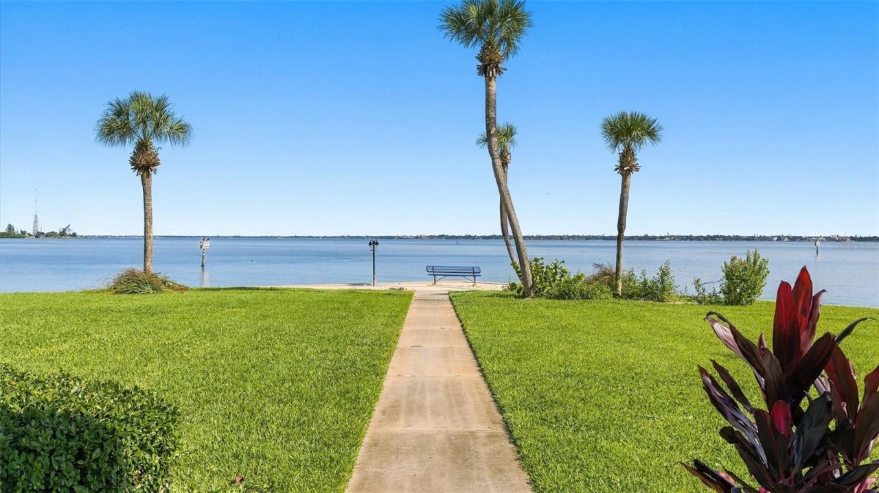777 John Ringling Boulevard, Unit 2, Sarasota, FL 34236 Photo